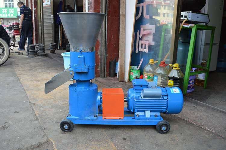 how does a wood pellet machine work