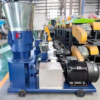 Fish Feed Pellet Machine 20 MAIKONG MK-BEM80 fish feed pellet machine producing floating pellets